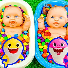 Baby Shark Tic Tac Toe 